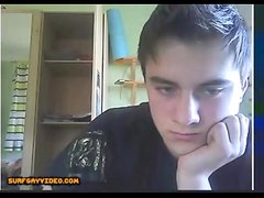 BEAUTIFUL BOY DAZZLES HIS BOYFRIEND WITH GAY PORN WEBCAM