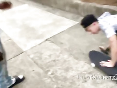 TWO BLACK DUDES FULLY FUCKS WHITE K